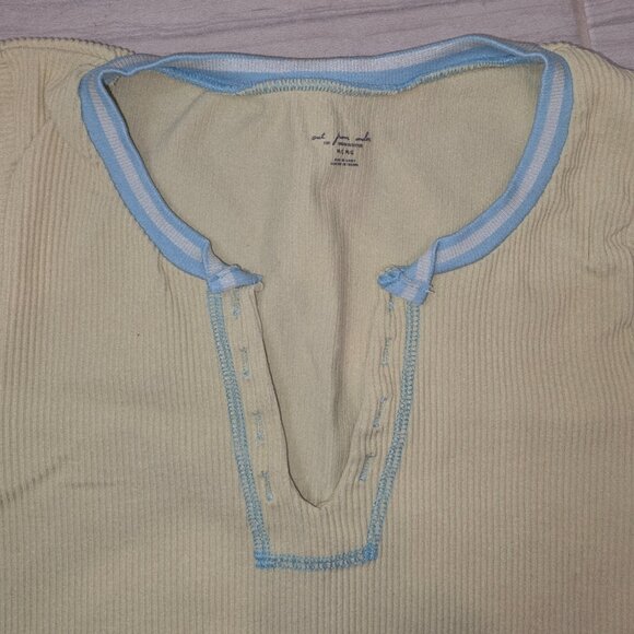 Urban Outfitters Out From Under Go for Gold Seamless Short Sleeve Top - Picture 3 of 6